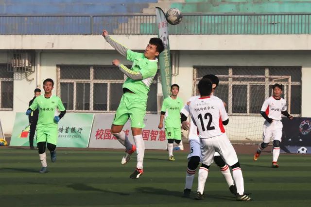 绿军大胜雷霆提前锁联盟第一 篮网险胜步行者